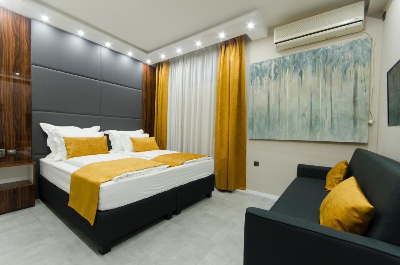 Ara Hotel Skopje Buitenkant foto