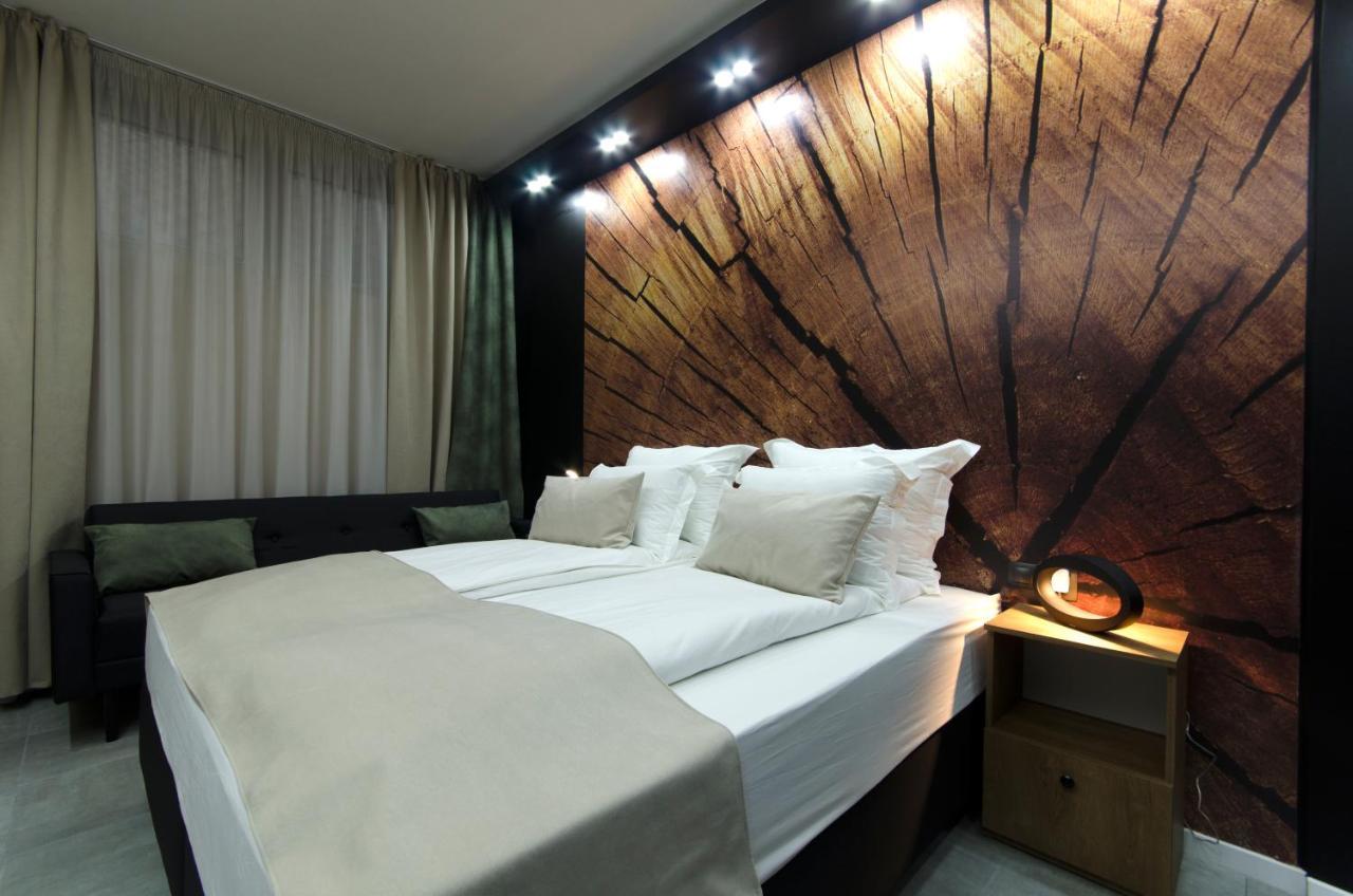 Ara Hotel Skopje Buitenkant foto