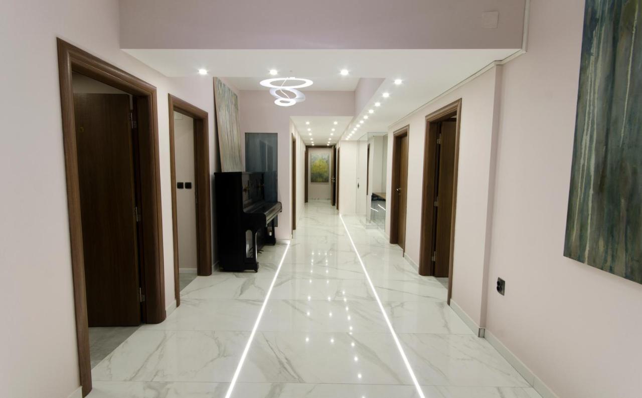 Ara Hotel Skopje Buitenkant foto