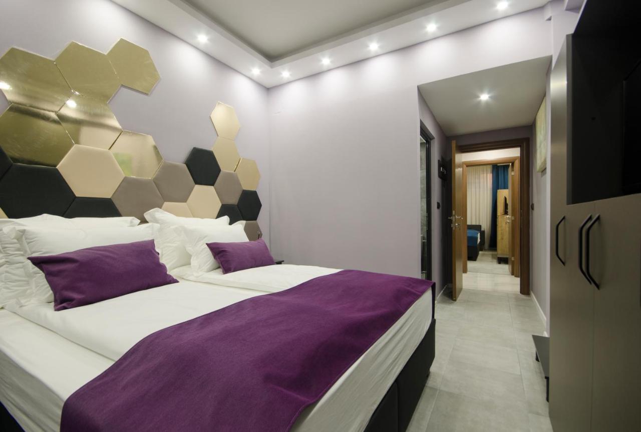 Ara Hotel Skopje Buitenkant foto