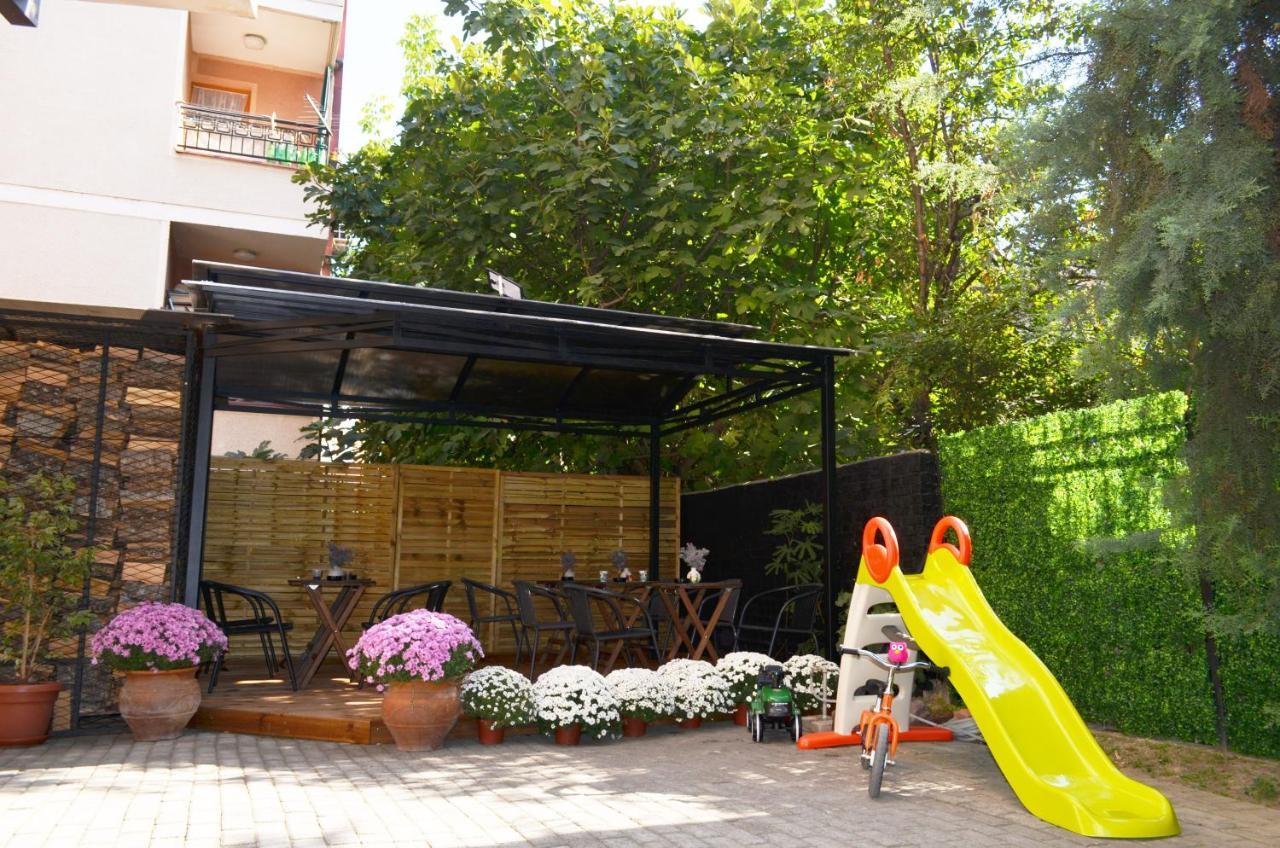 Ara Hotel Skopje Buitenkant foto
