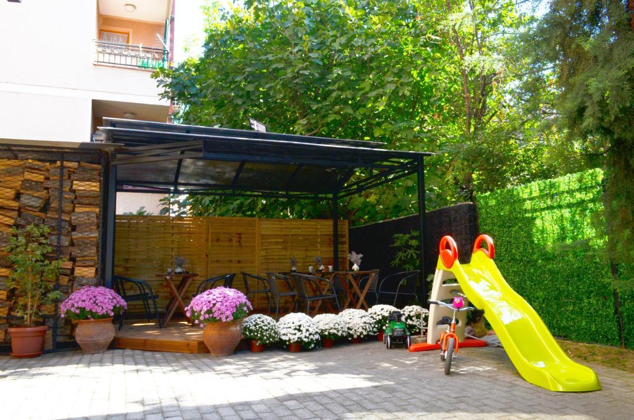 Ara Hotel Skopje Buitenkant foto
